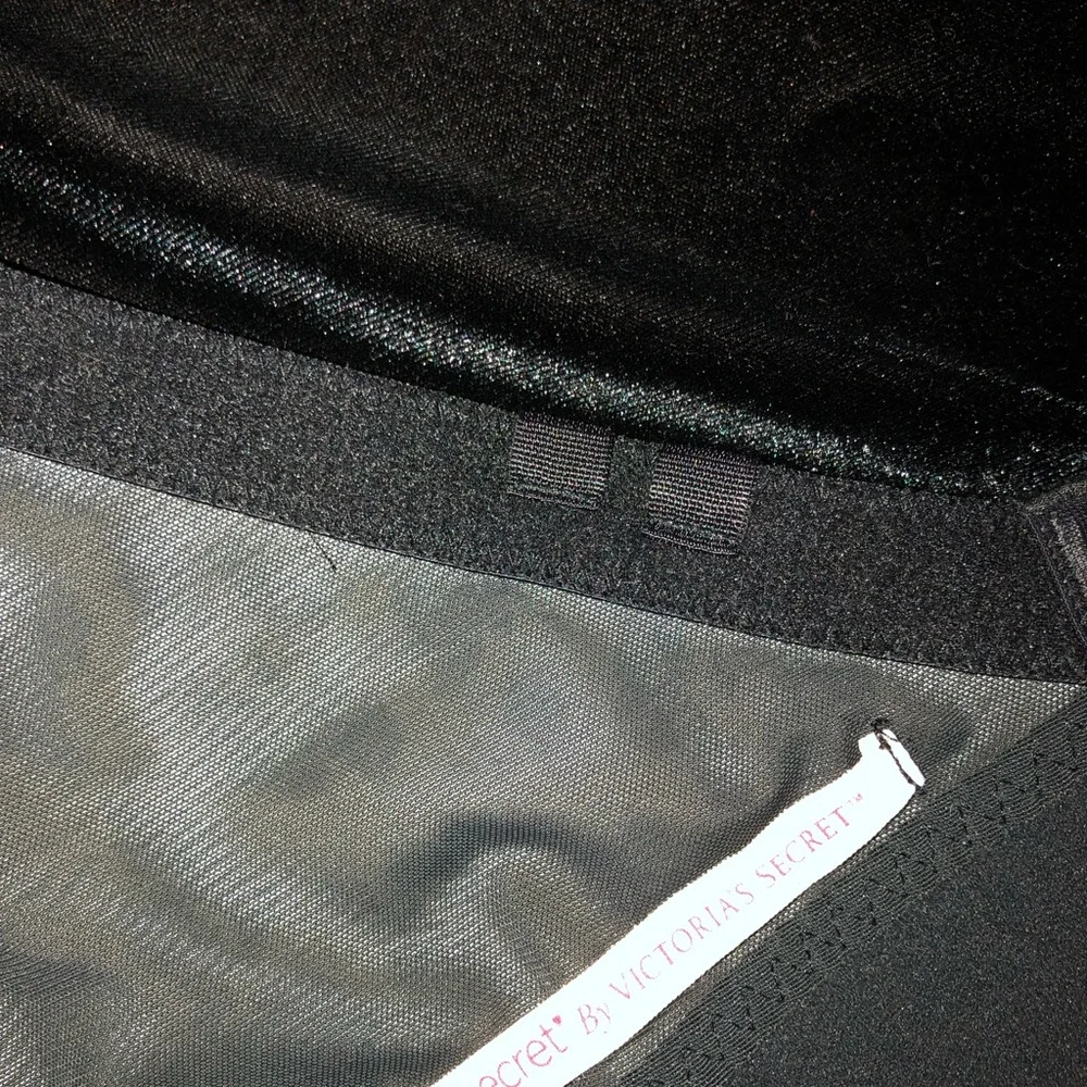 Leopard print satin smooth low back bustier. 

Excellent condition, no stains. - Picture 12 of 12